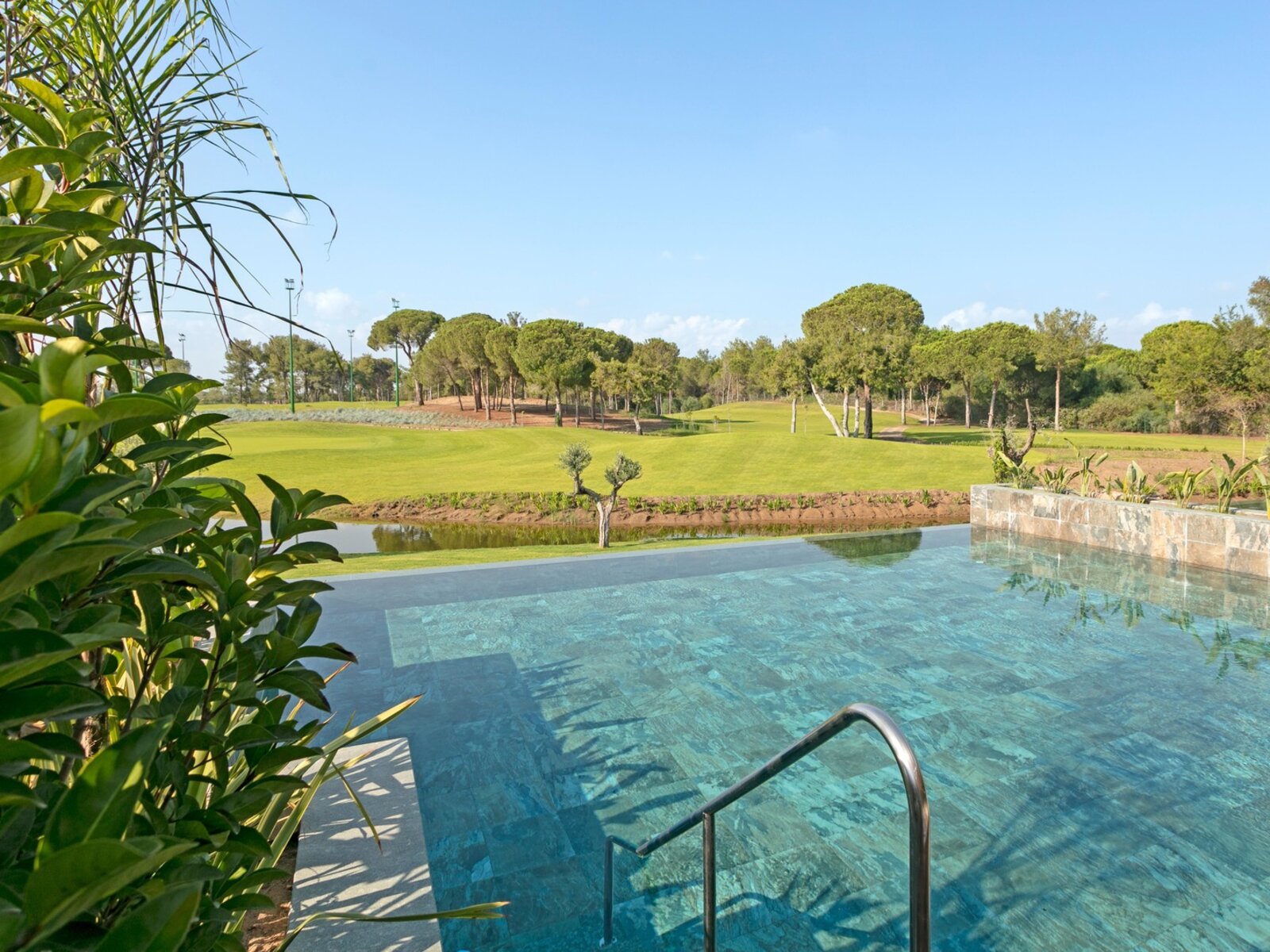 Wohnbeispiel Lagoon Golf Family Swim Up