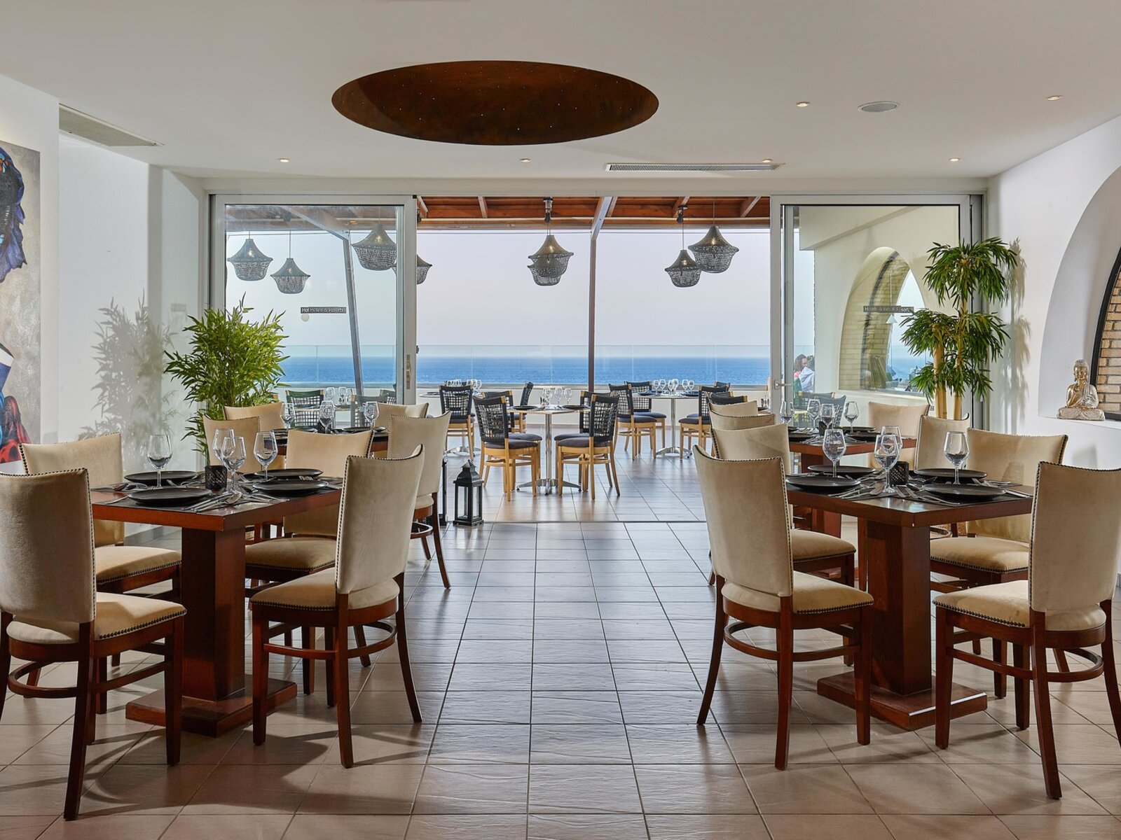 Roca Greek Creative Cuisine