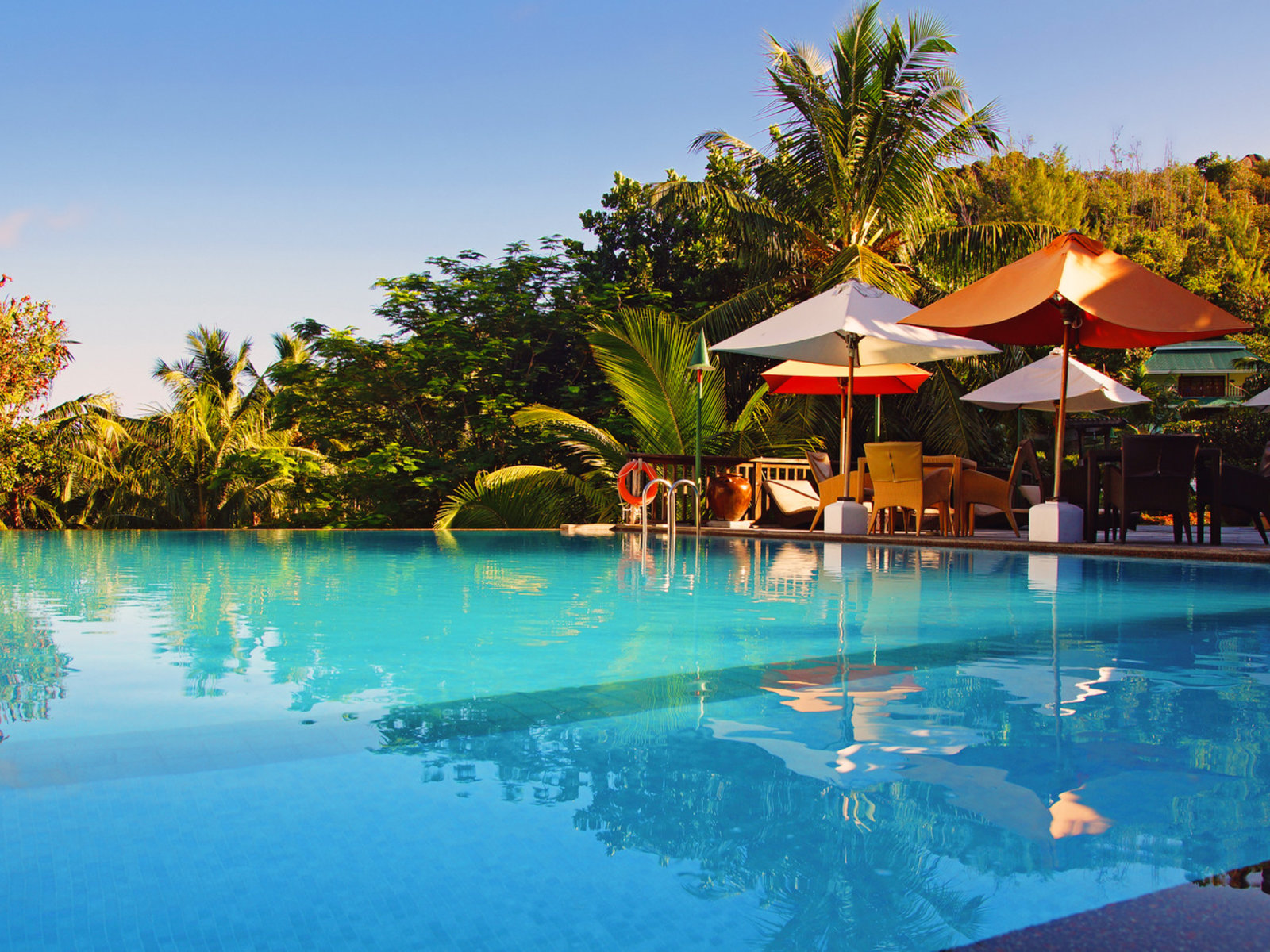 Infinitypool