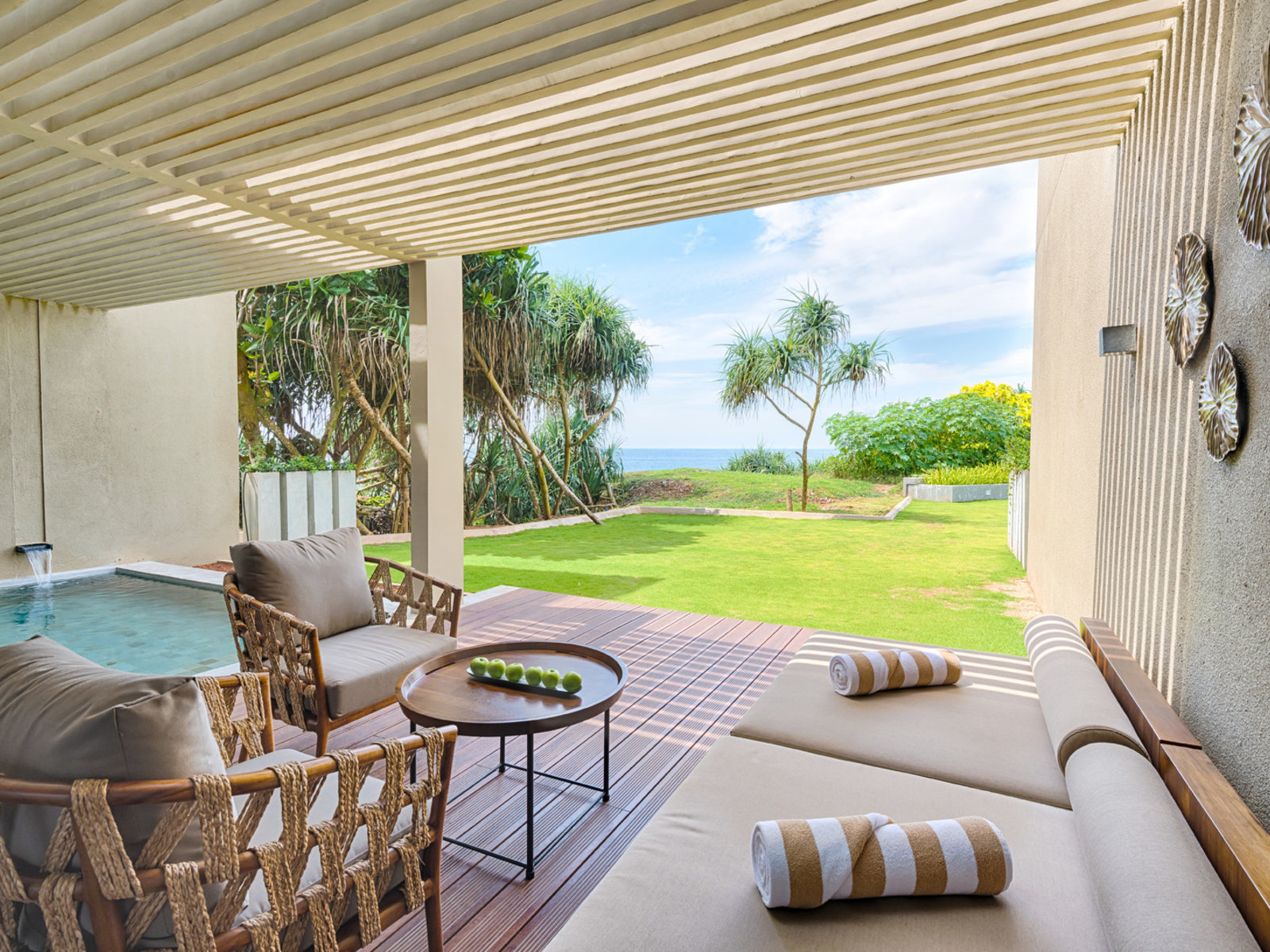 Wohnbeispiel Plunge Pool Suite