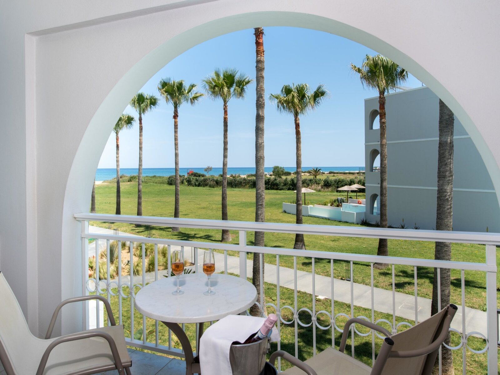 Wohnbeispiel Superior Double Sea View First Row