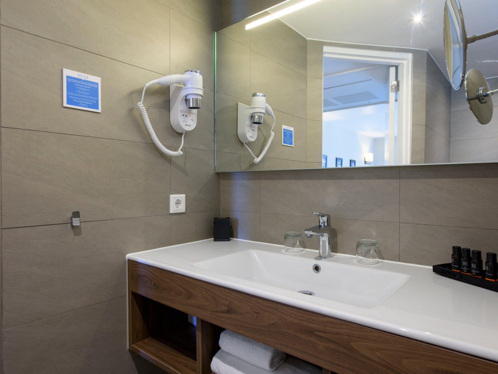 Wohnbeispiel La Belle Alliance Ocean Front Room