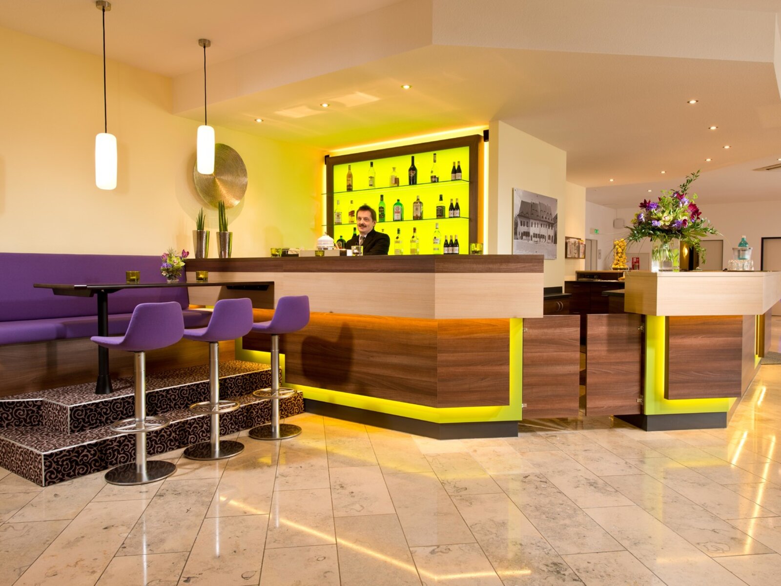 Lobbybar