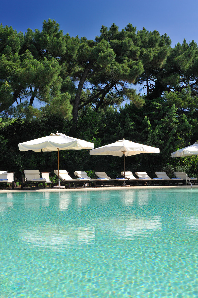 Pool bar