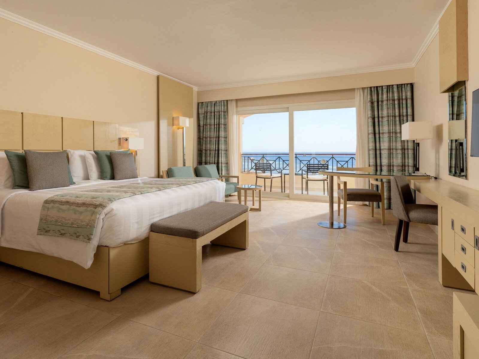 Deluxe Sea View Room