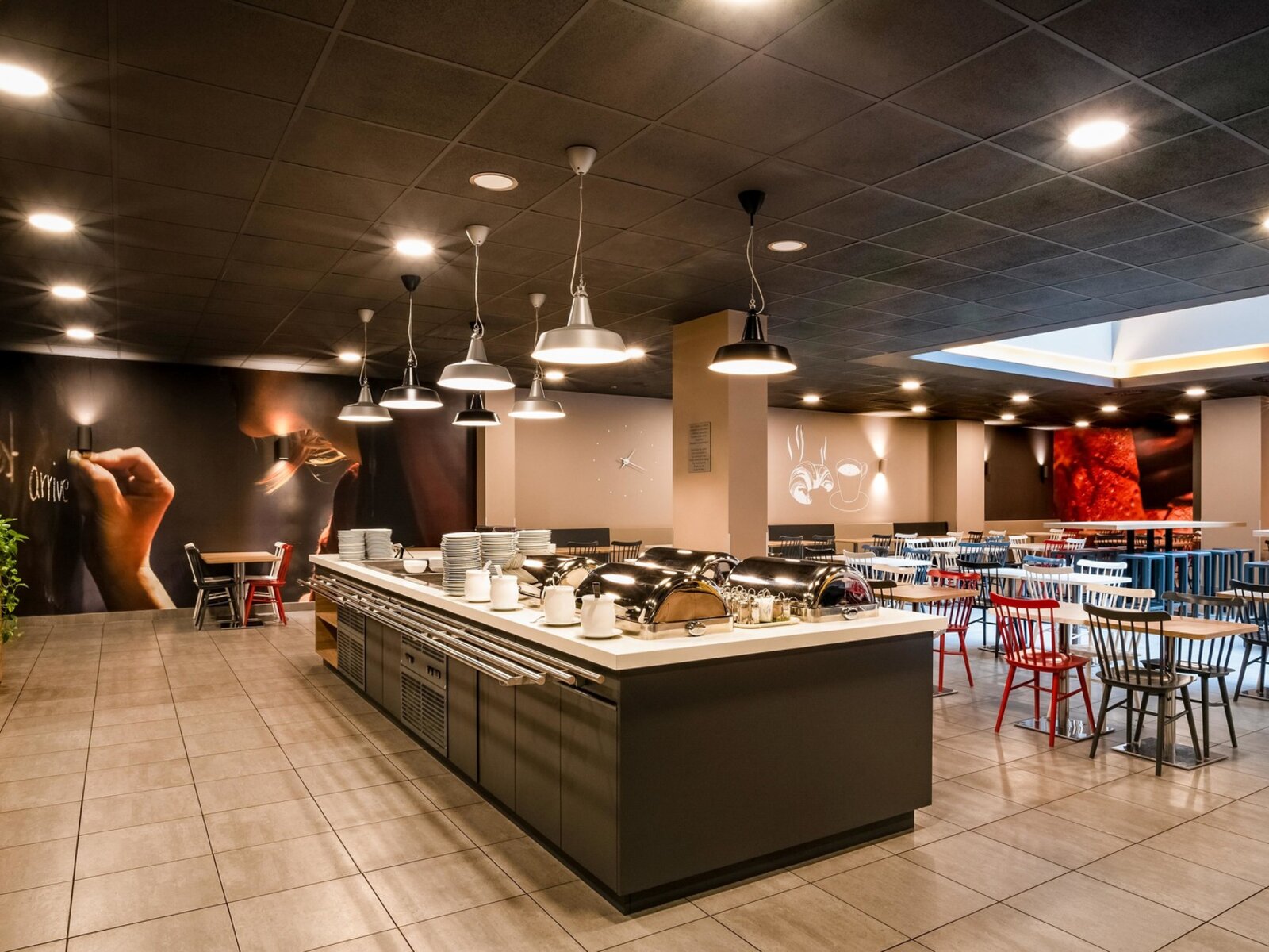 Main Ibis restaurant