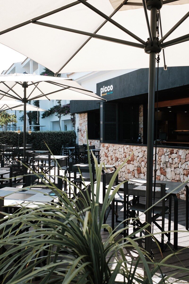 PICCO pizza.pasta & sushi.cocktails