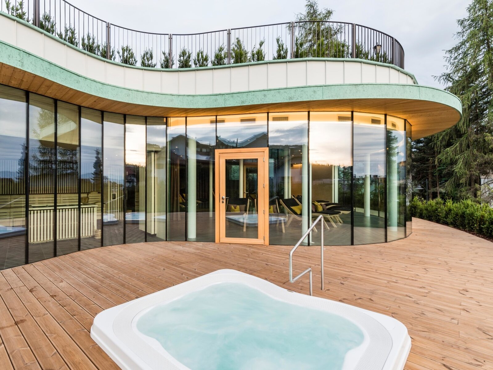Hot Whirlpool