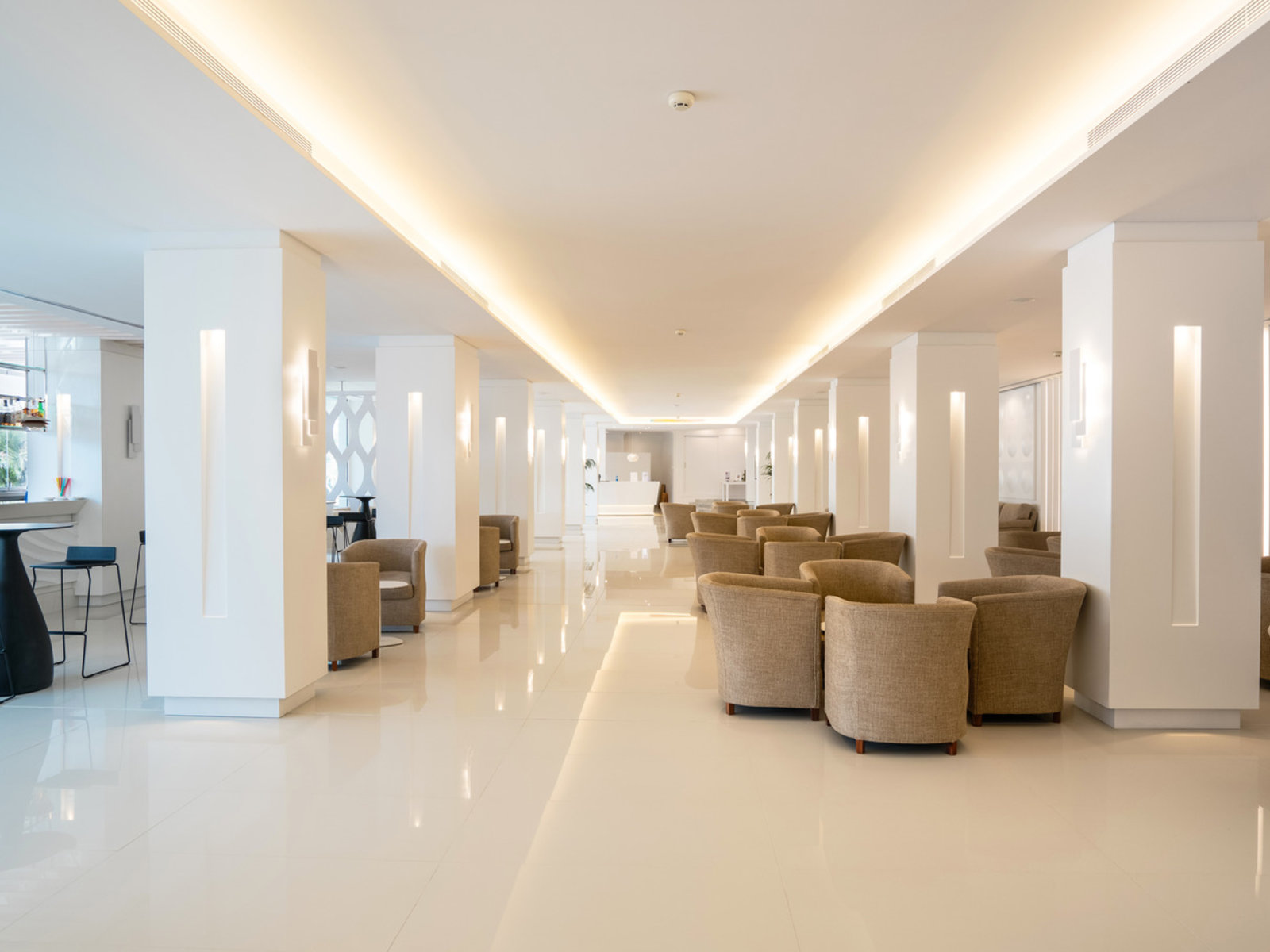 Lounge Bar