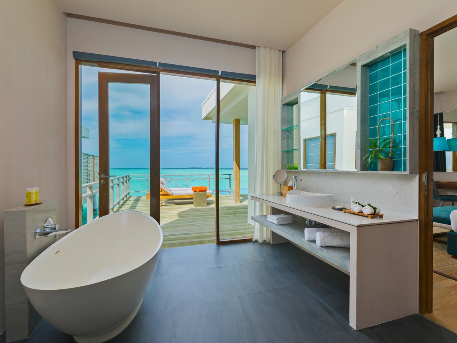 Wohnbeispiel Lagoon Villa with Pool