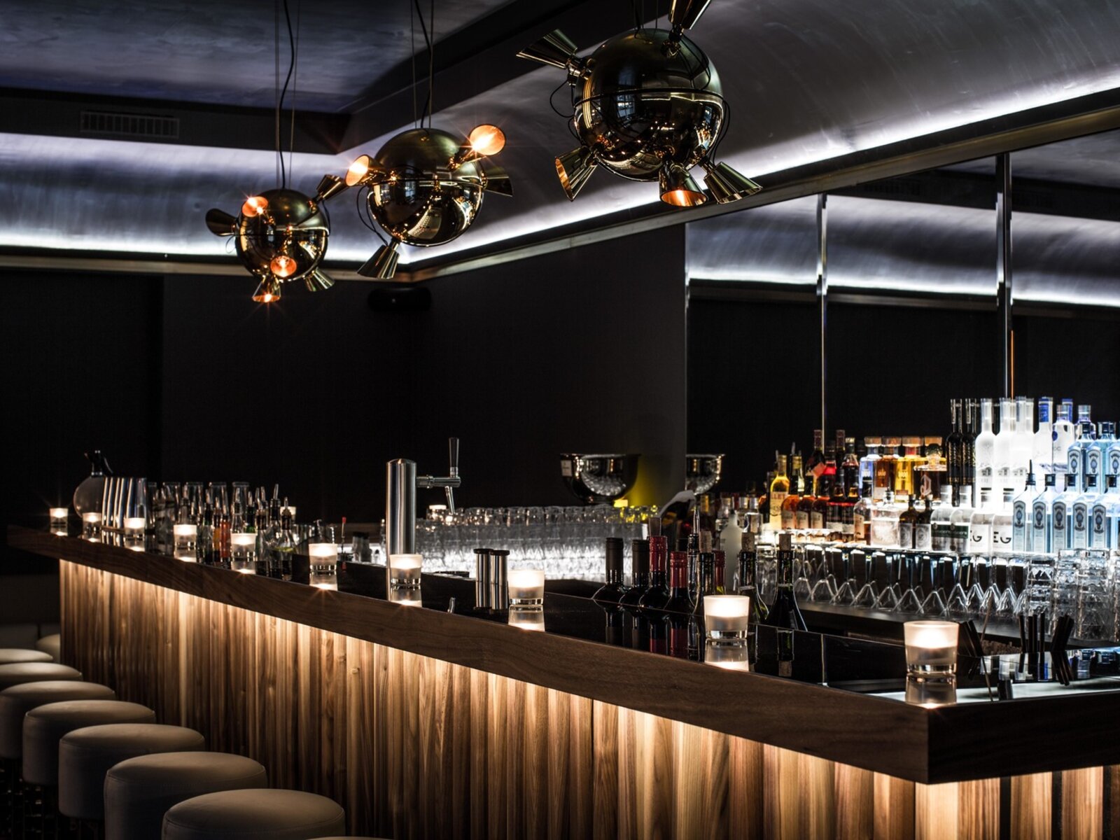 Vesper Bar