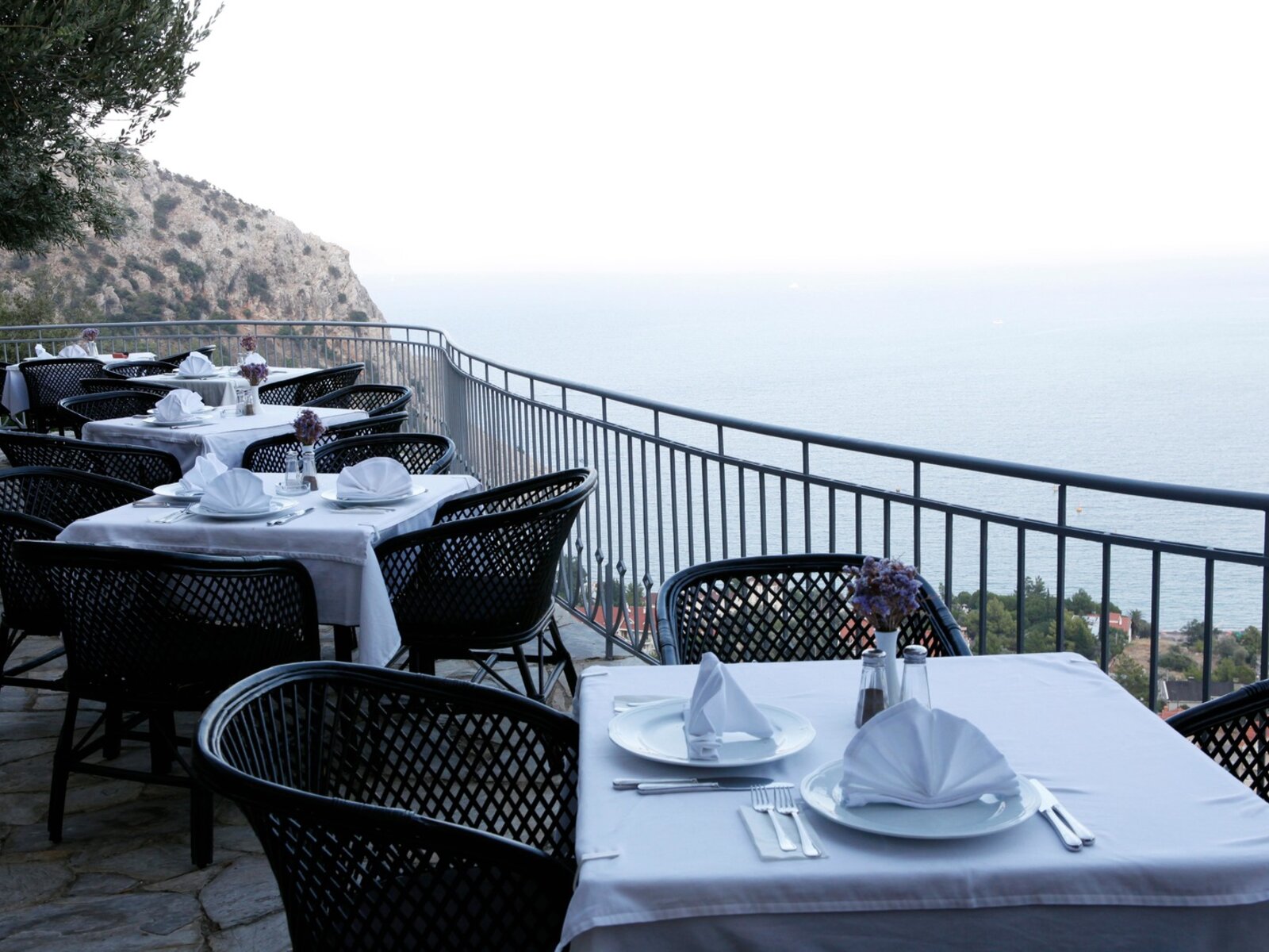 Loryma Bistro