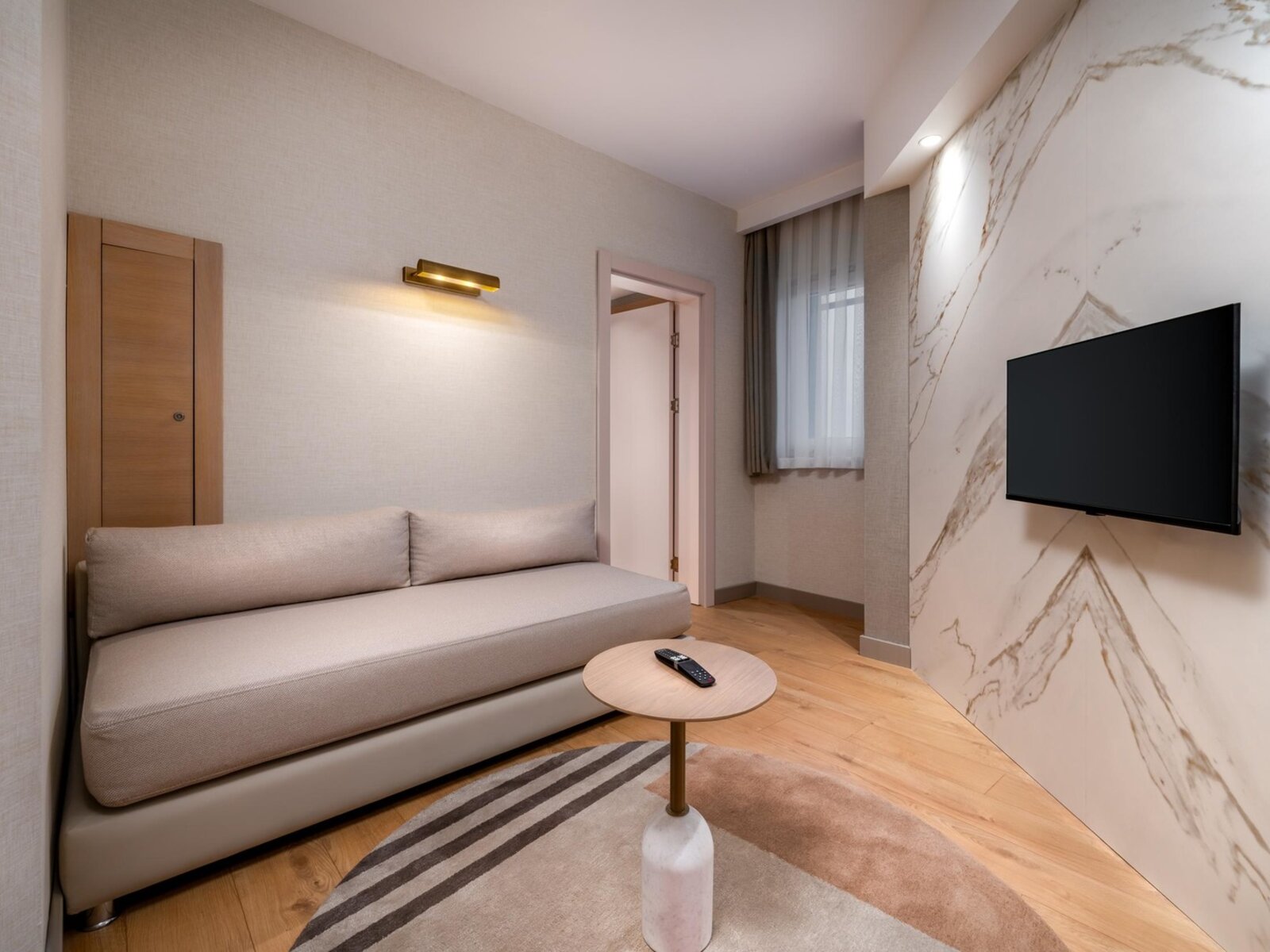 Wohnbeispiel Suite Room Main Building Sea View