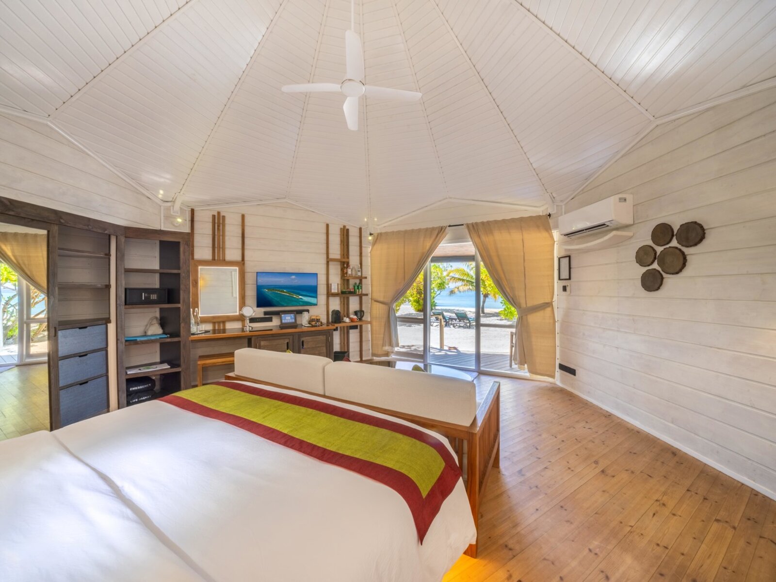 Wohnbeispiel O Jacuzzi Beach Villa