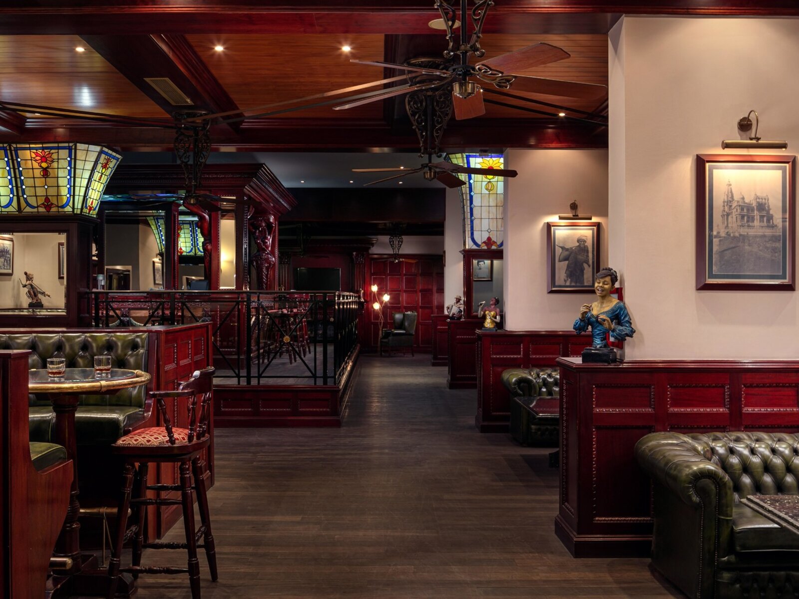 Johnny's Bar
