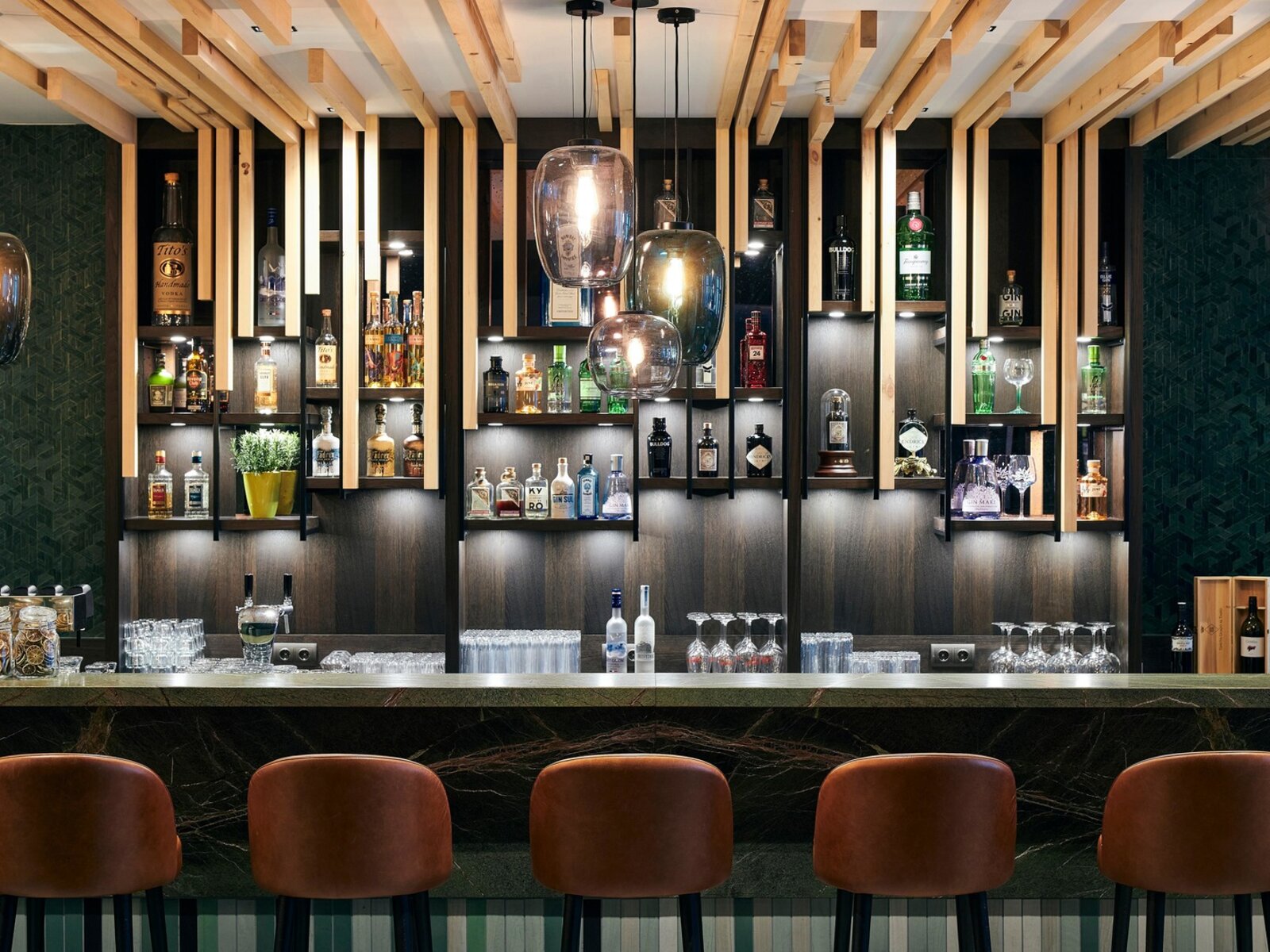 Hauptbar
