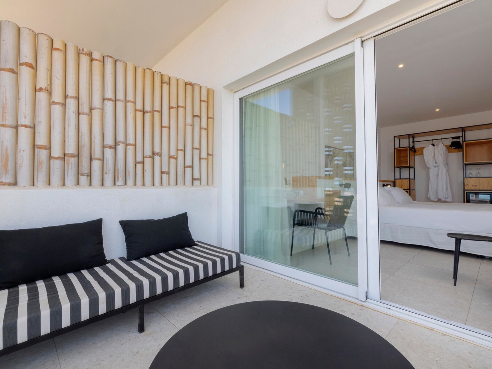 Wohnbeispiel Double Premium Side Sea View