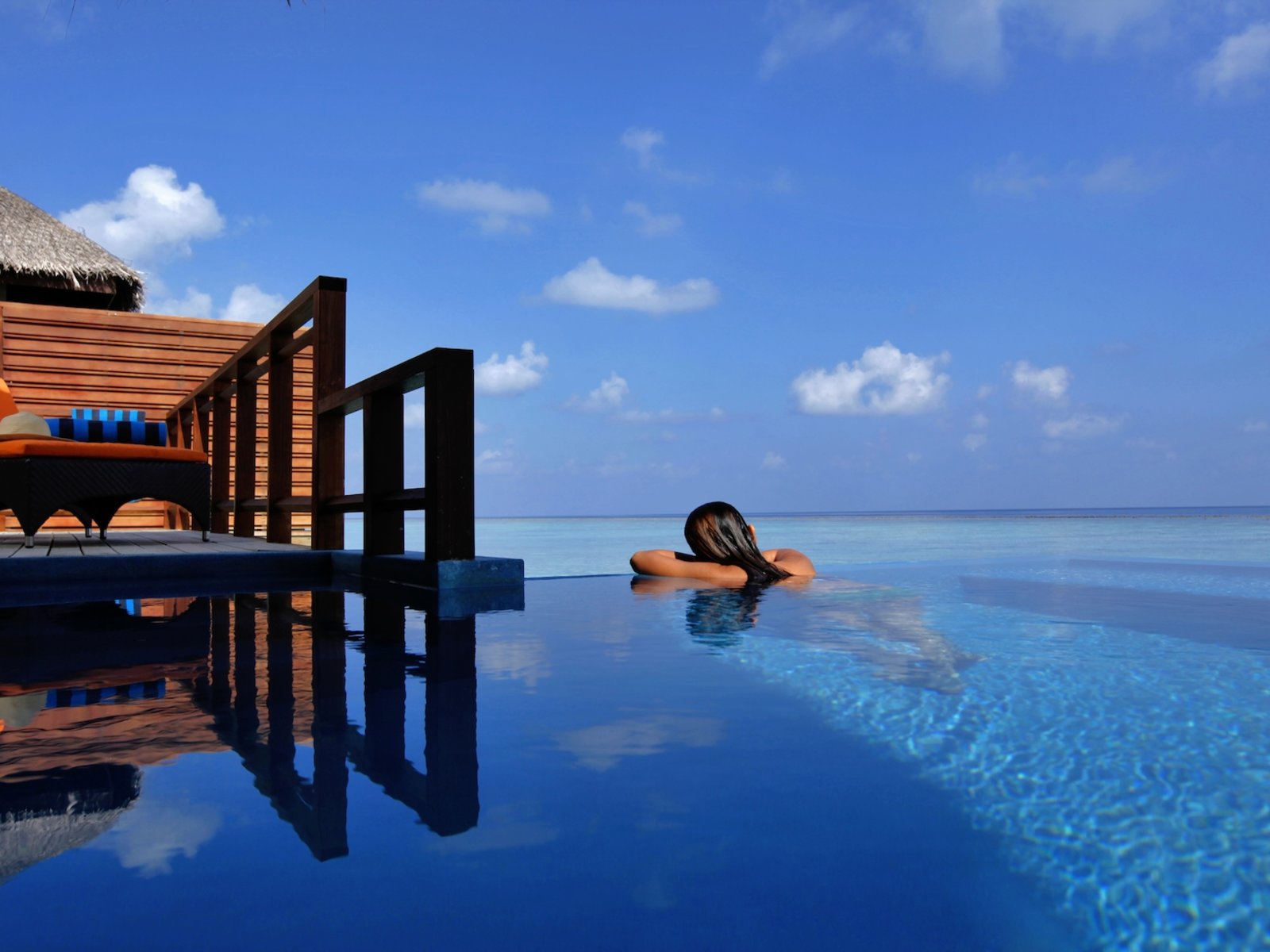 Wohnbeispiel Water Villa with Pool
