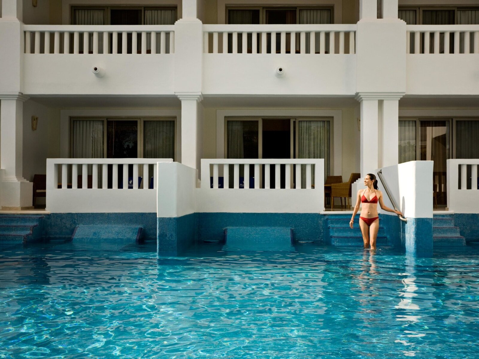 Junior Suite Deluxe Swimout