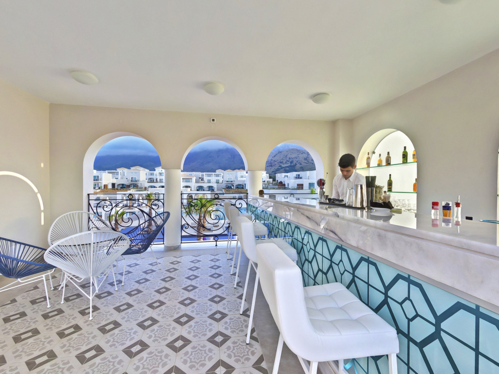 NOTOS ROOF BAR