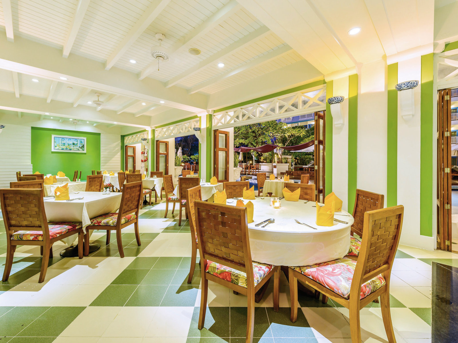 Maneekram Restaurant