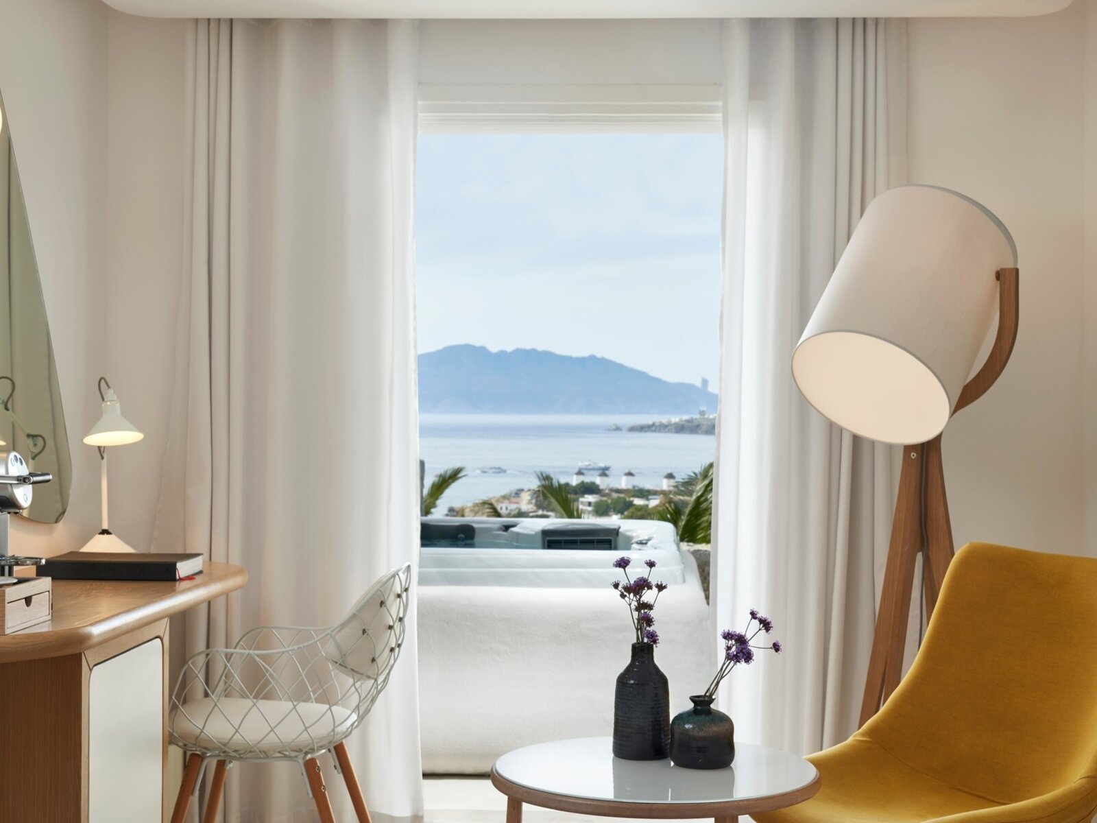 Wohnbeispiel Aegean- superior room with sea view  outdoor jacuzzi
