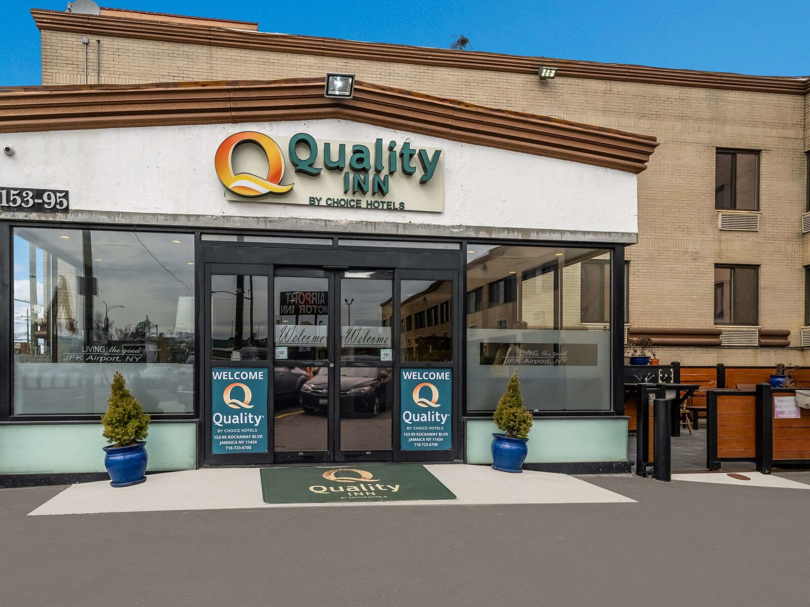 Hotel Quality Inn JFK Airport Rockaway Blvd in New York JFK Airport