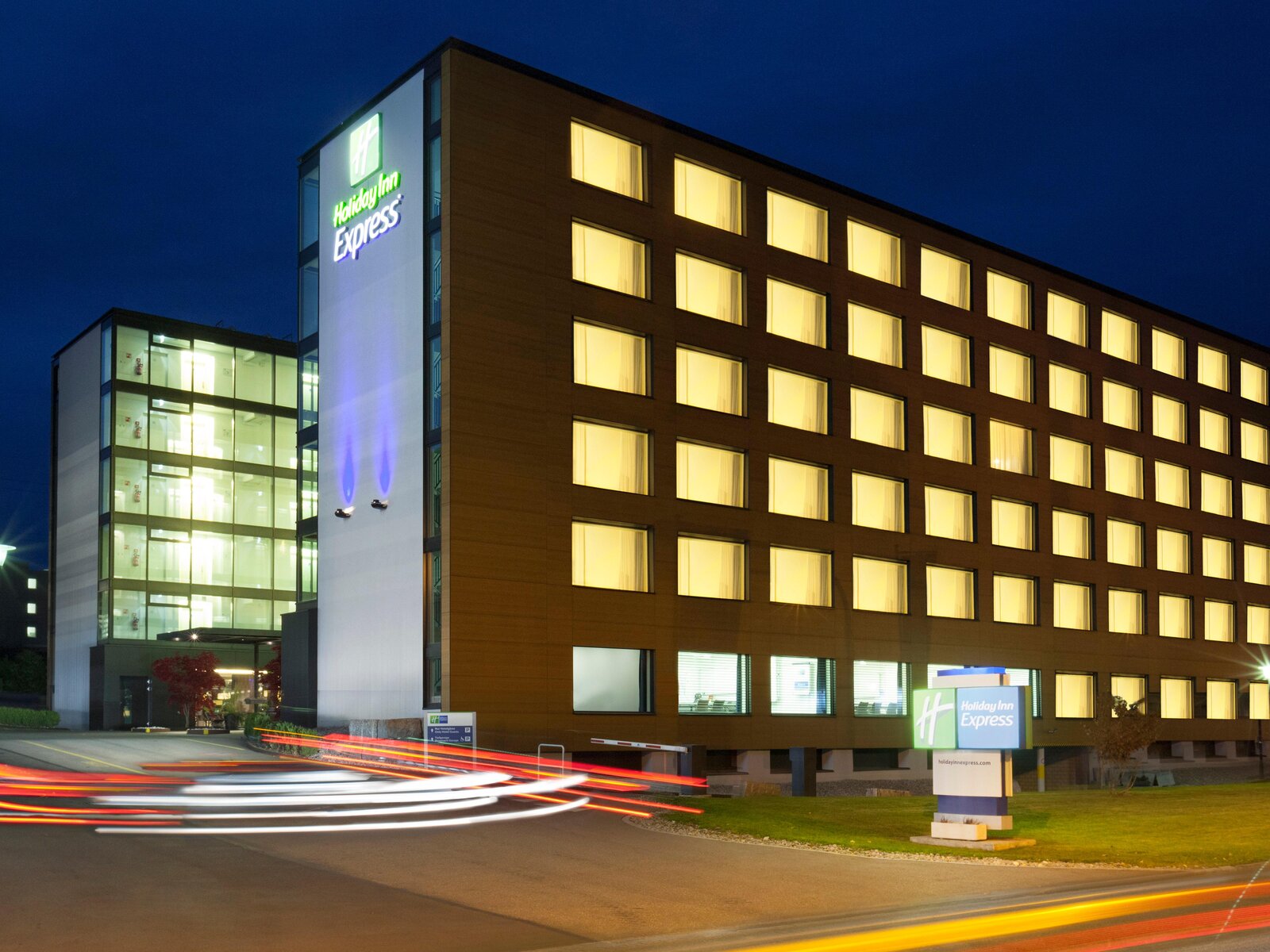 Holiday Inn Flughafen Zürich Parken www.tui.com