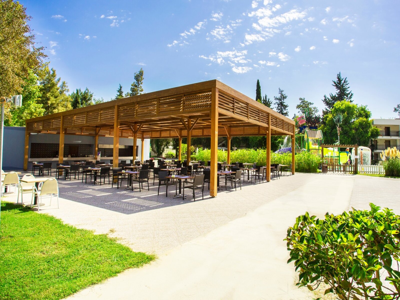 Splash Restaurant & Bar