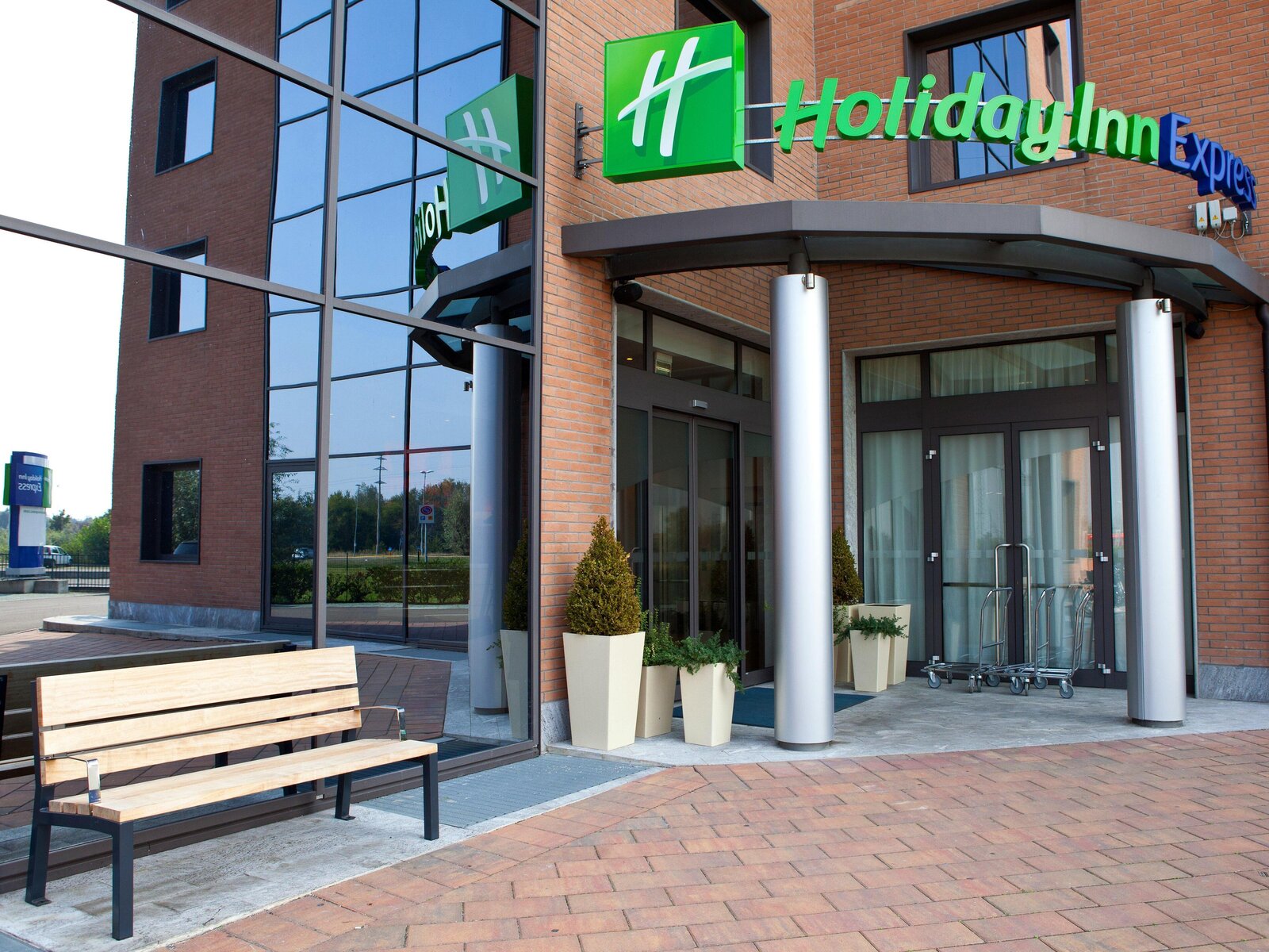 holiday inn express reggio emilia an ihg hotel