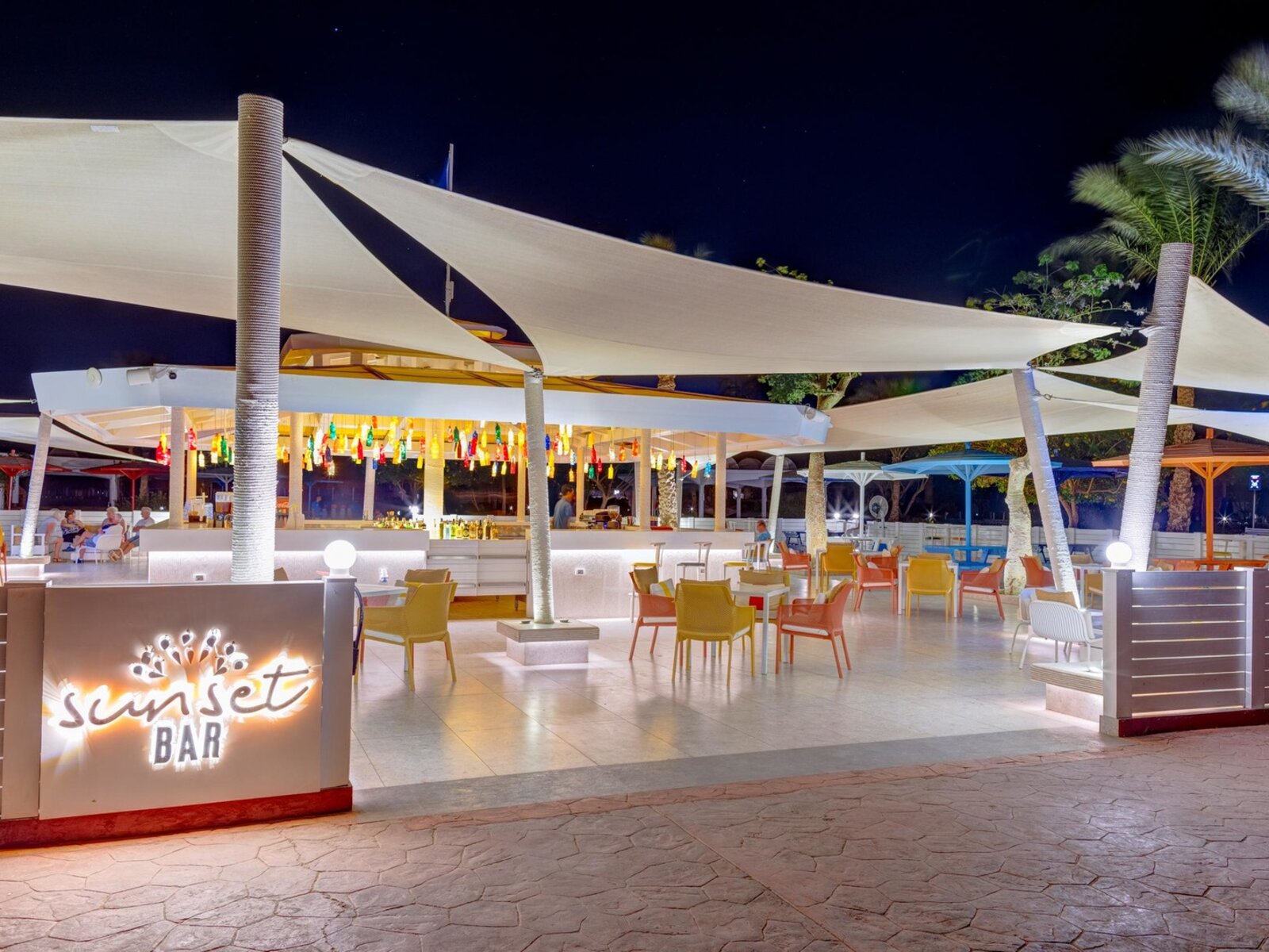 SUNSET BAR