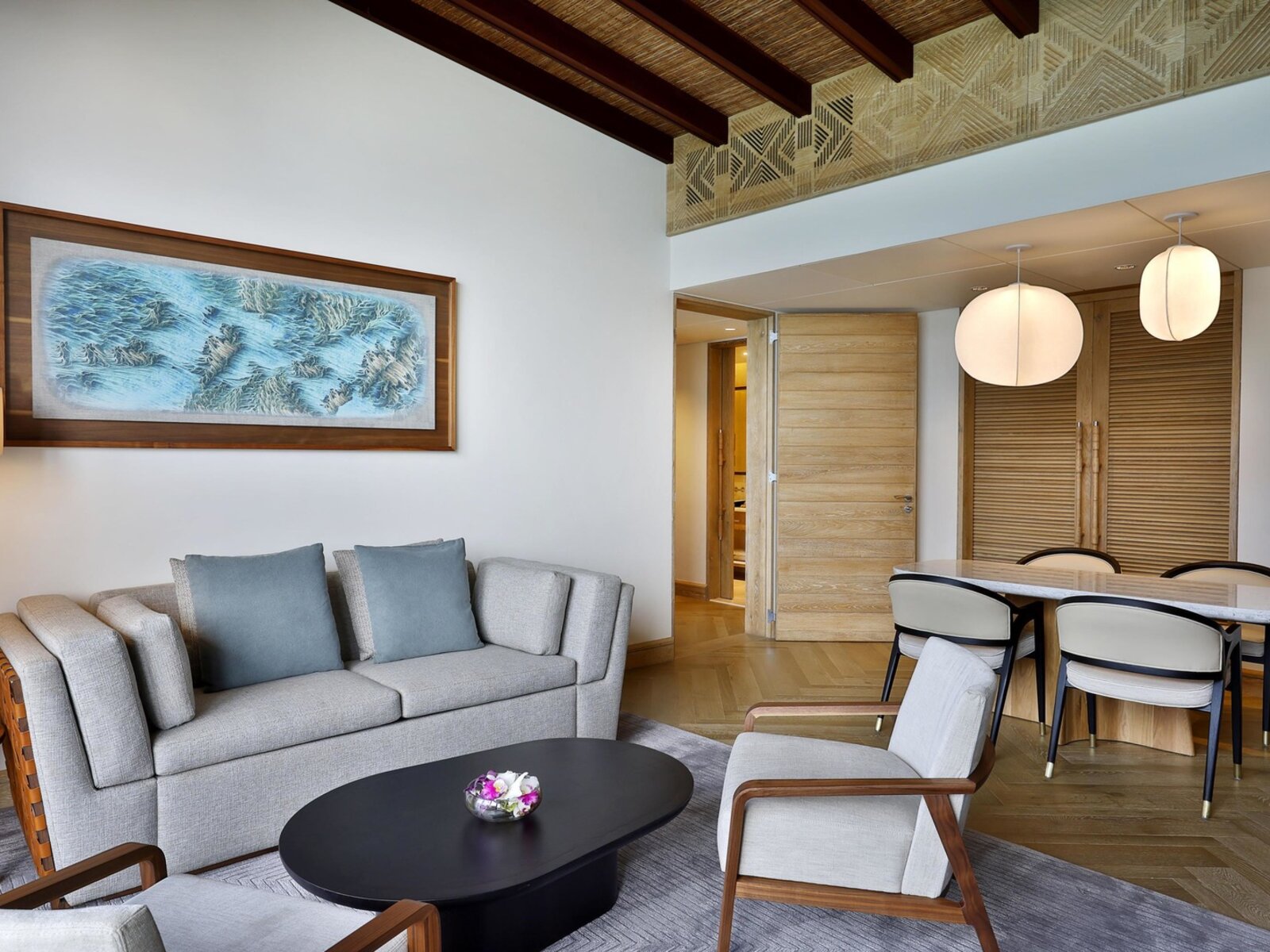 Wohnbeispiel One Bedroom Bay House Suite with Plunge Pool