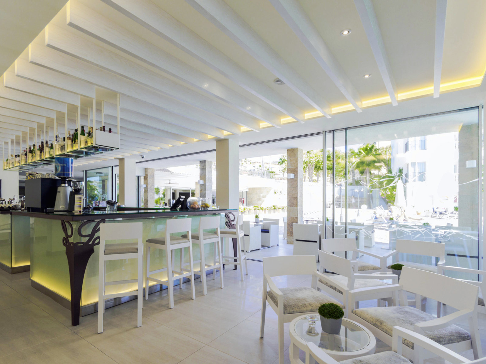 Snack Bar