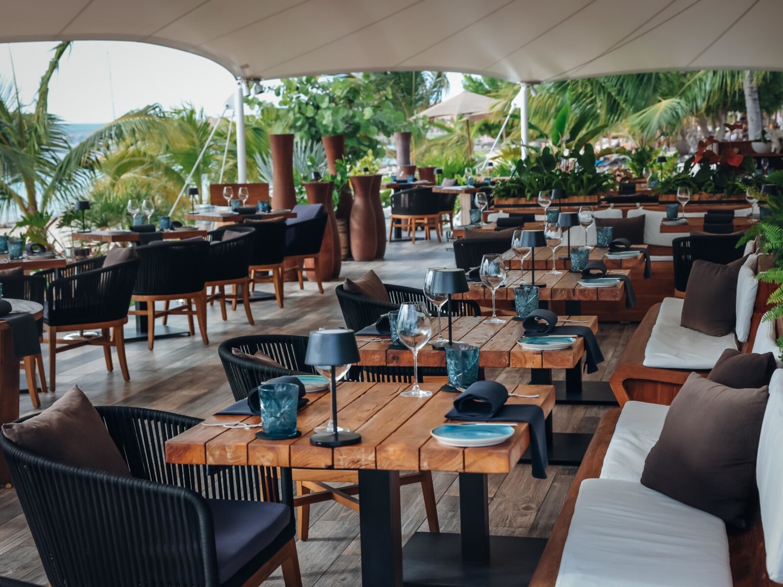 Biña Restaurant & Bar