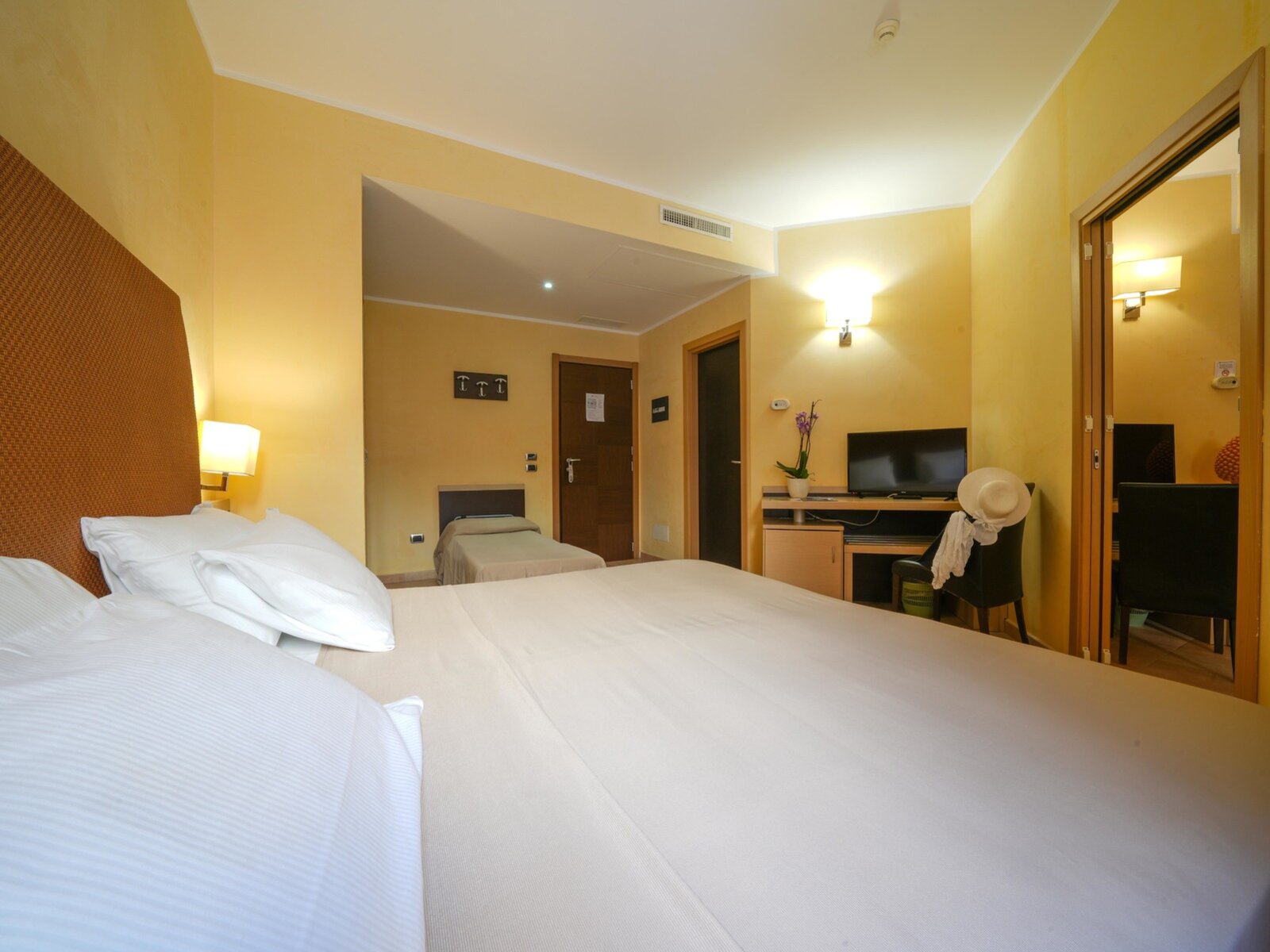Wohnbeispiel Special Double room Balcony or Terrace