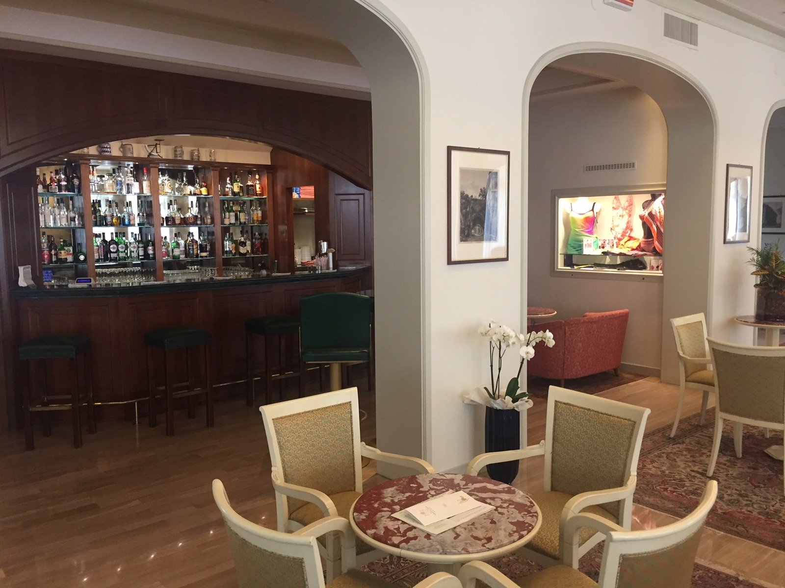 Lobbybar