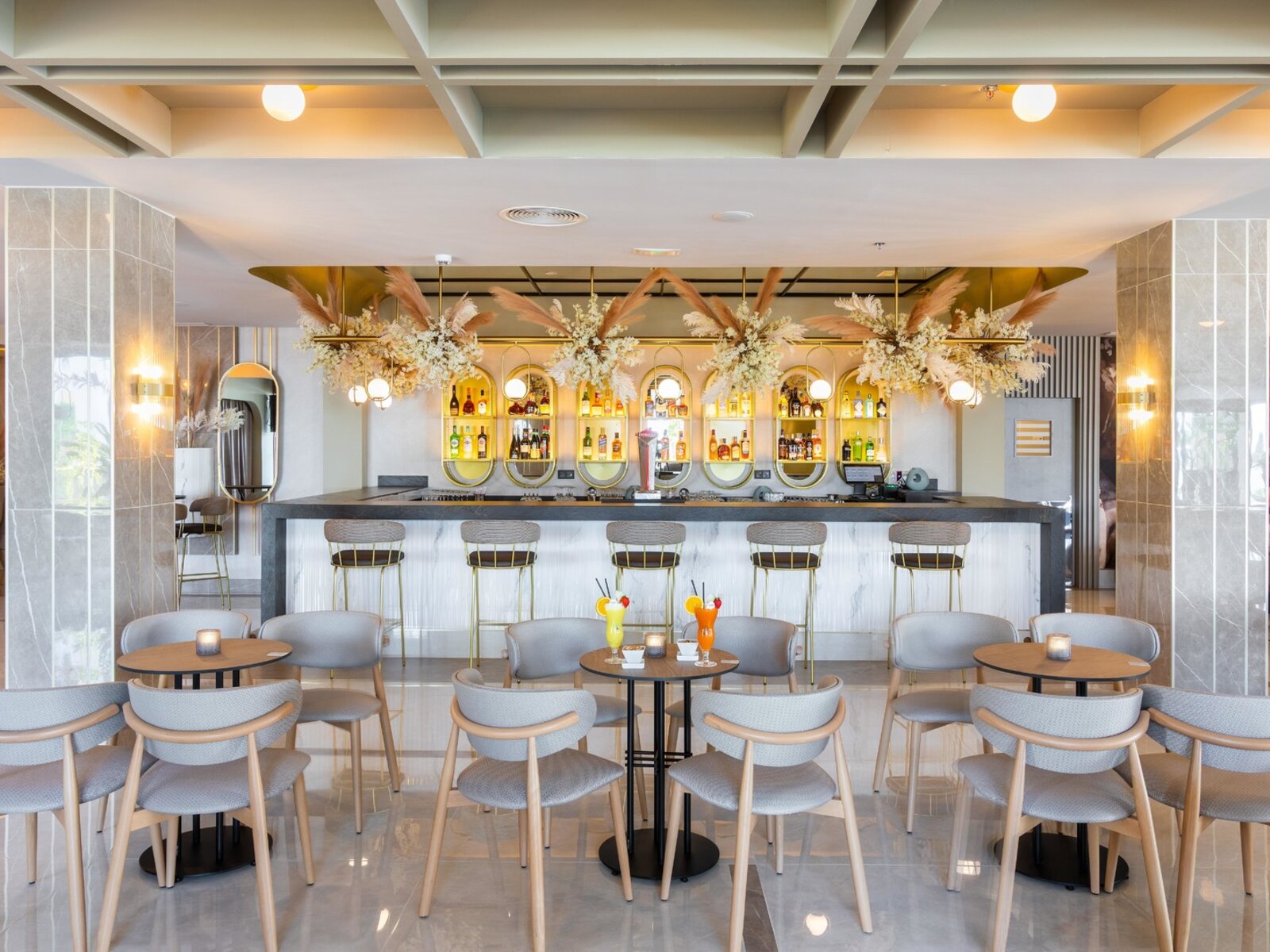 Lobbybar