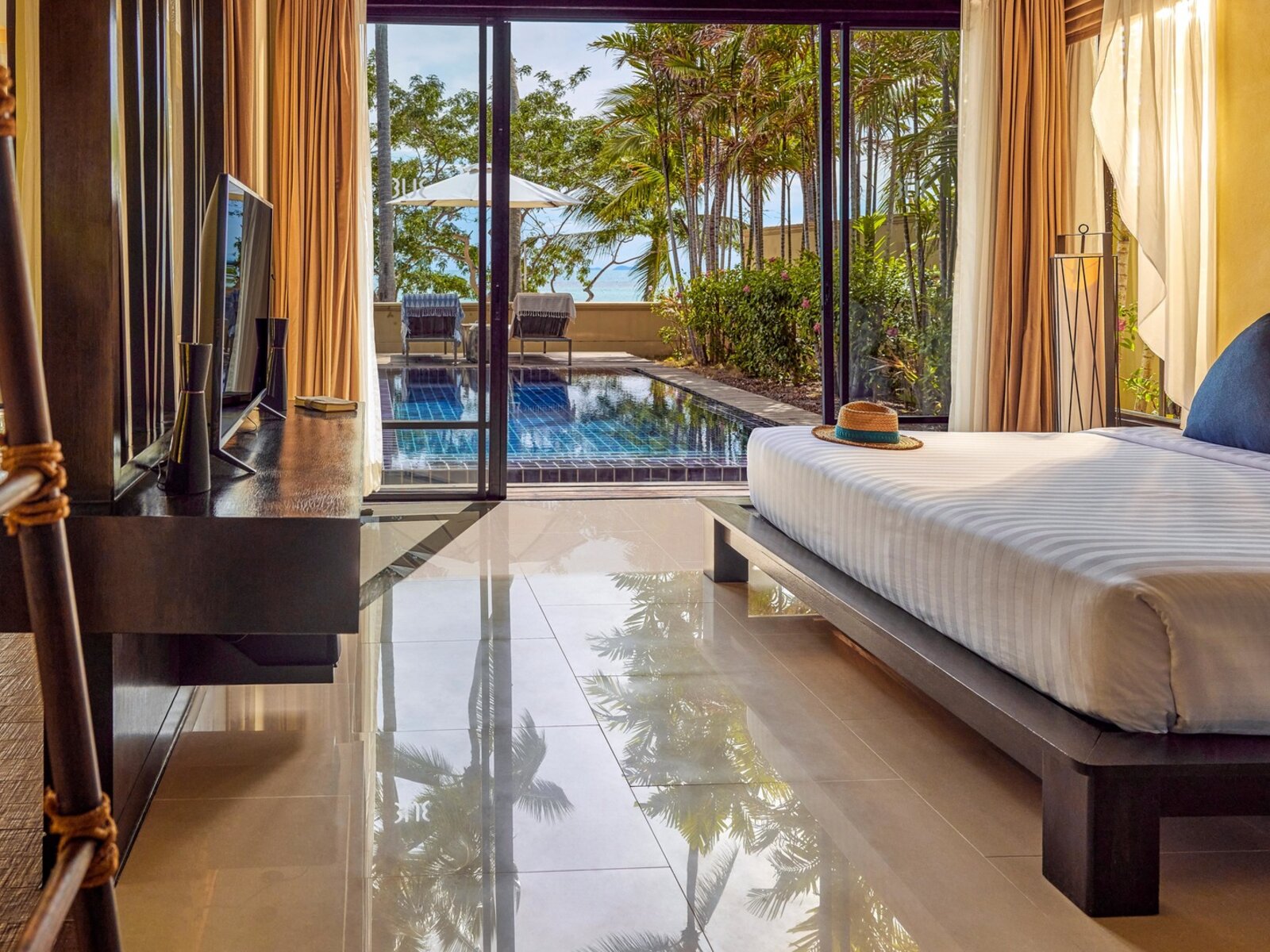 Wohnbeispiel Beachfront Pool Villa
