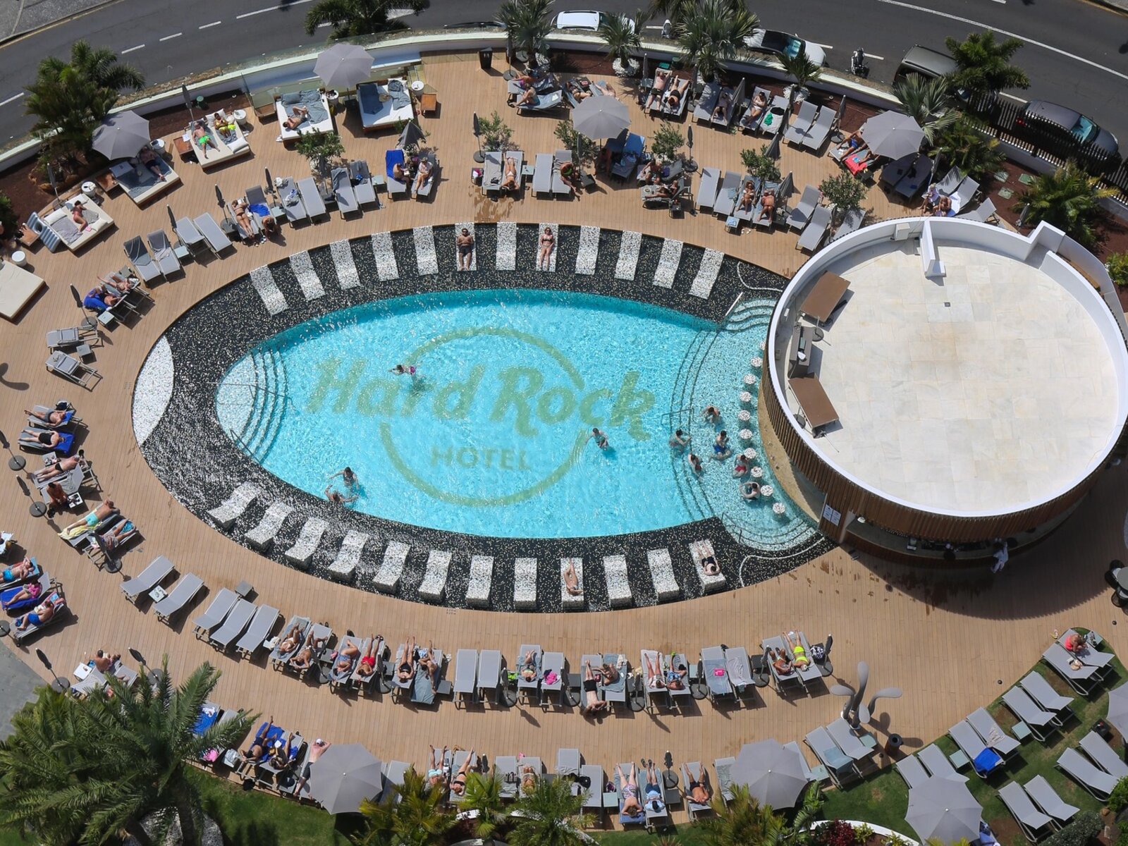Eden Pool Bar