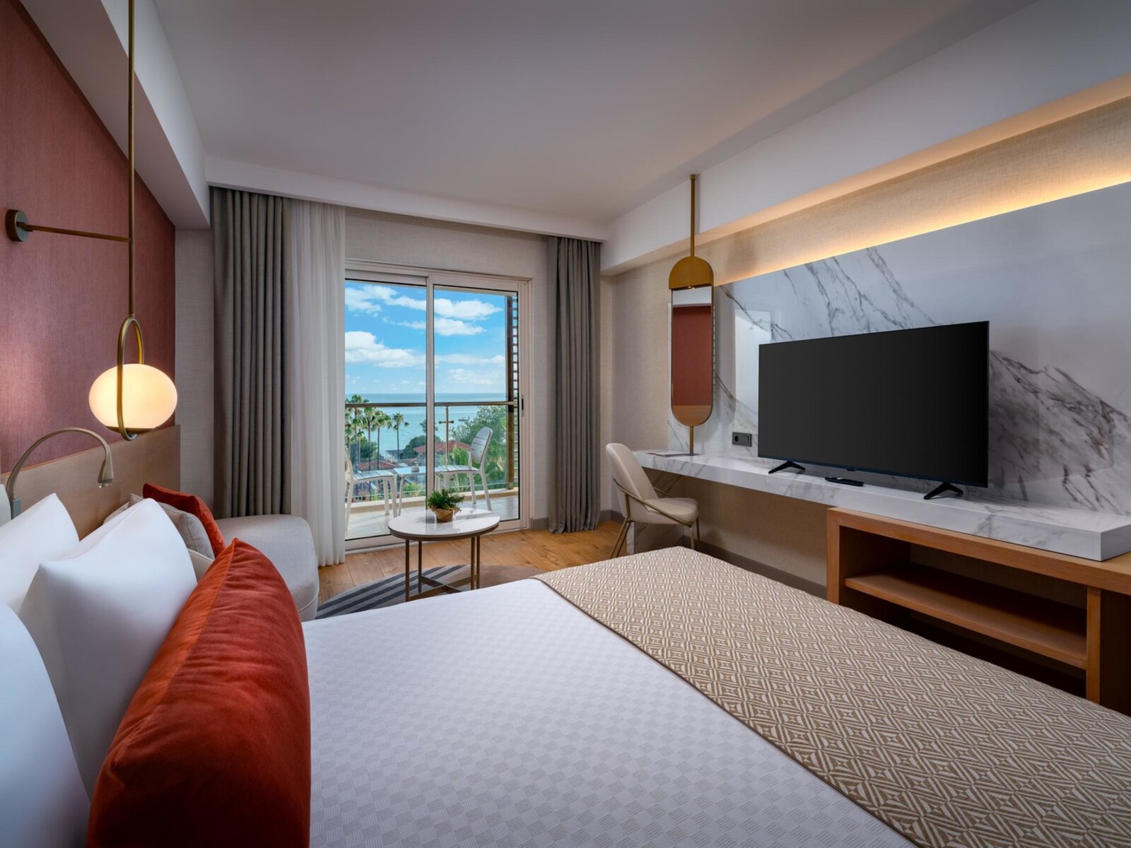 Wohnbeispiel Double Standard Main Building Direct Sea View