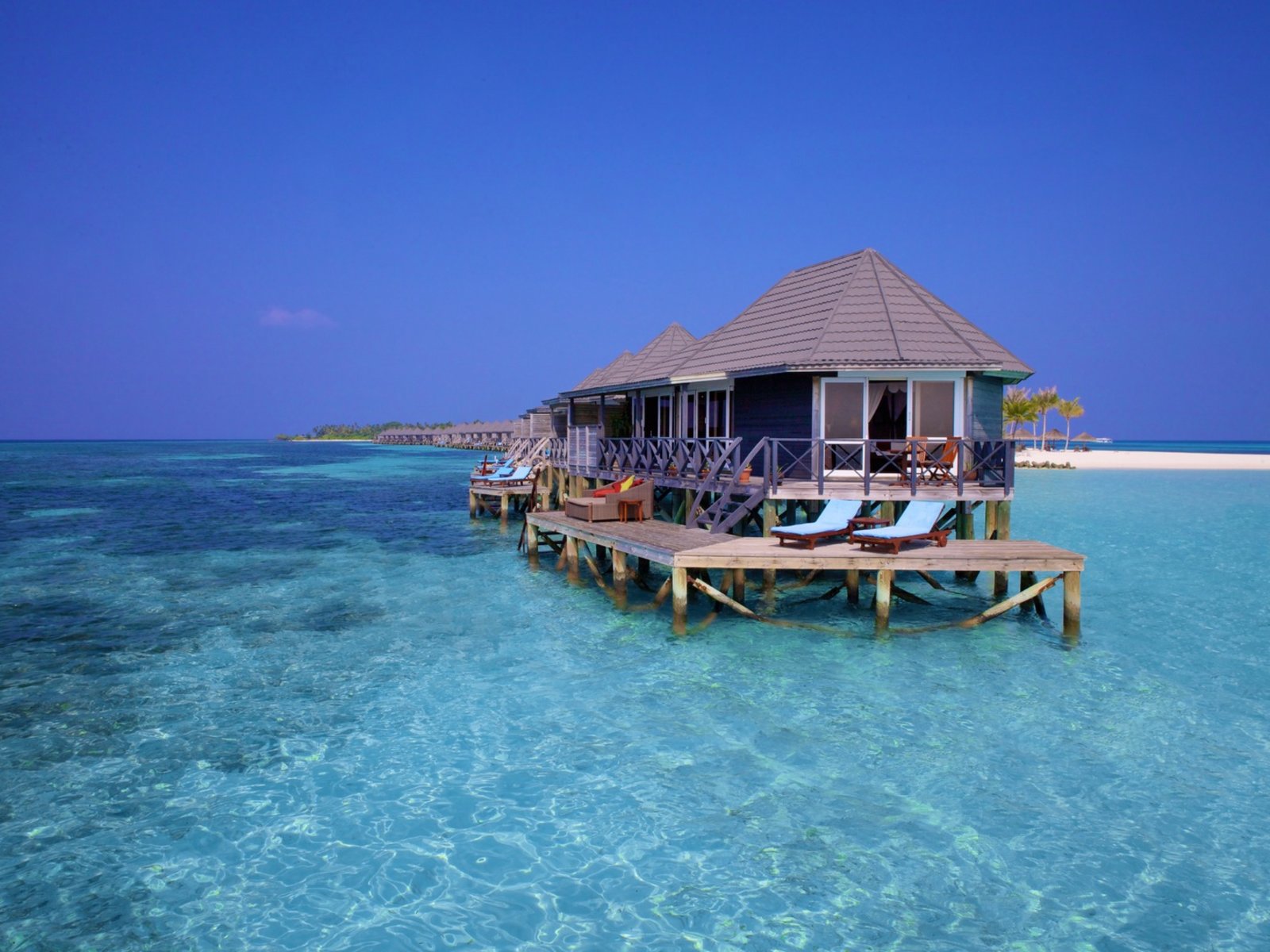 Wohnbeispiel Sangu Water Villa