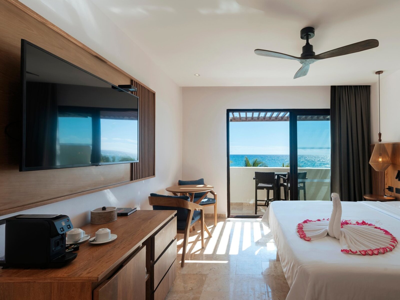 Wohnbeispiel Premium Juniorsuite Roof Ocean Front