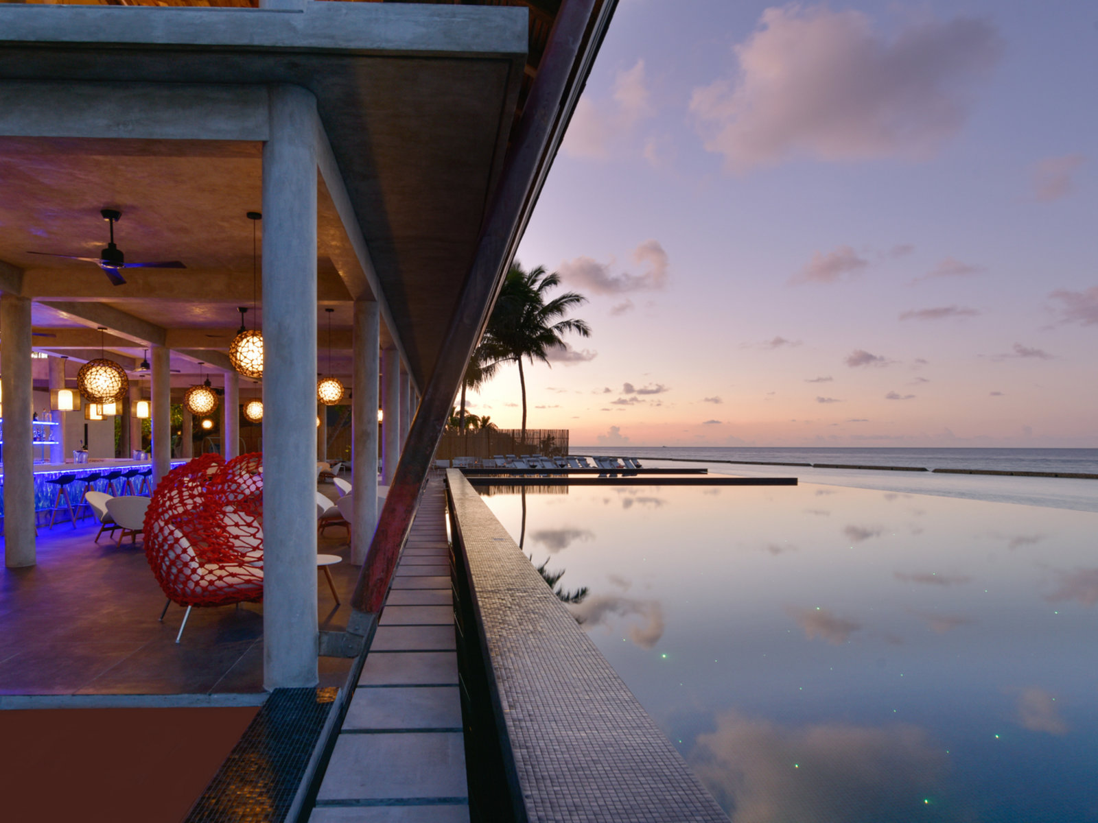 Laguna Bar & Pool