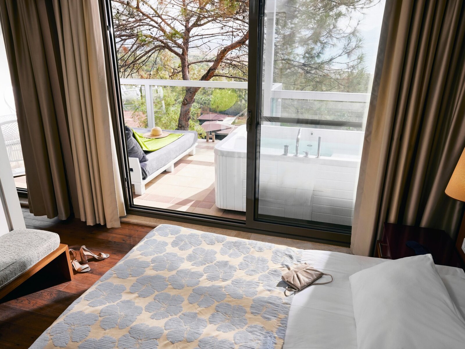 Wohnbeispiel Suite Classic Jacuzzi Sea View