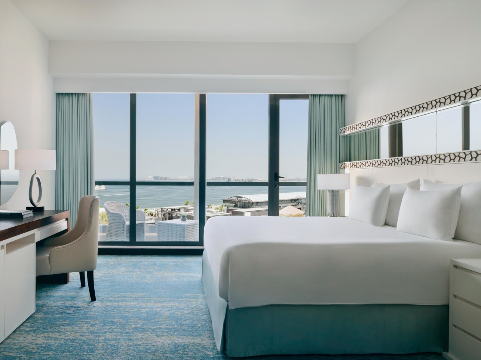 Wohnbeispiel Sea View Room with Balcony