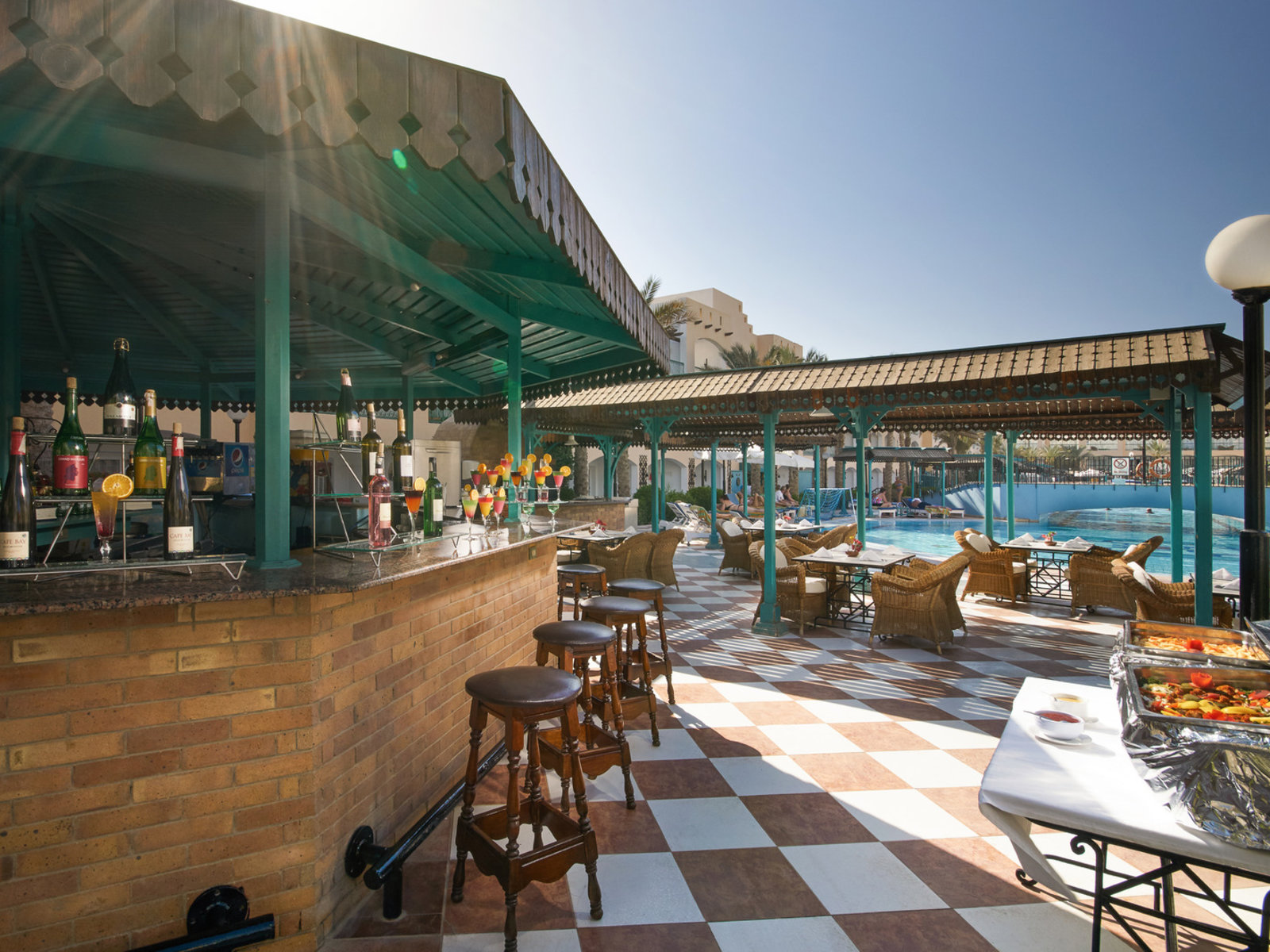 Pool Bar