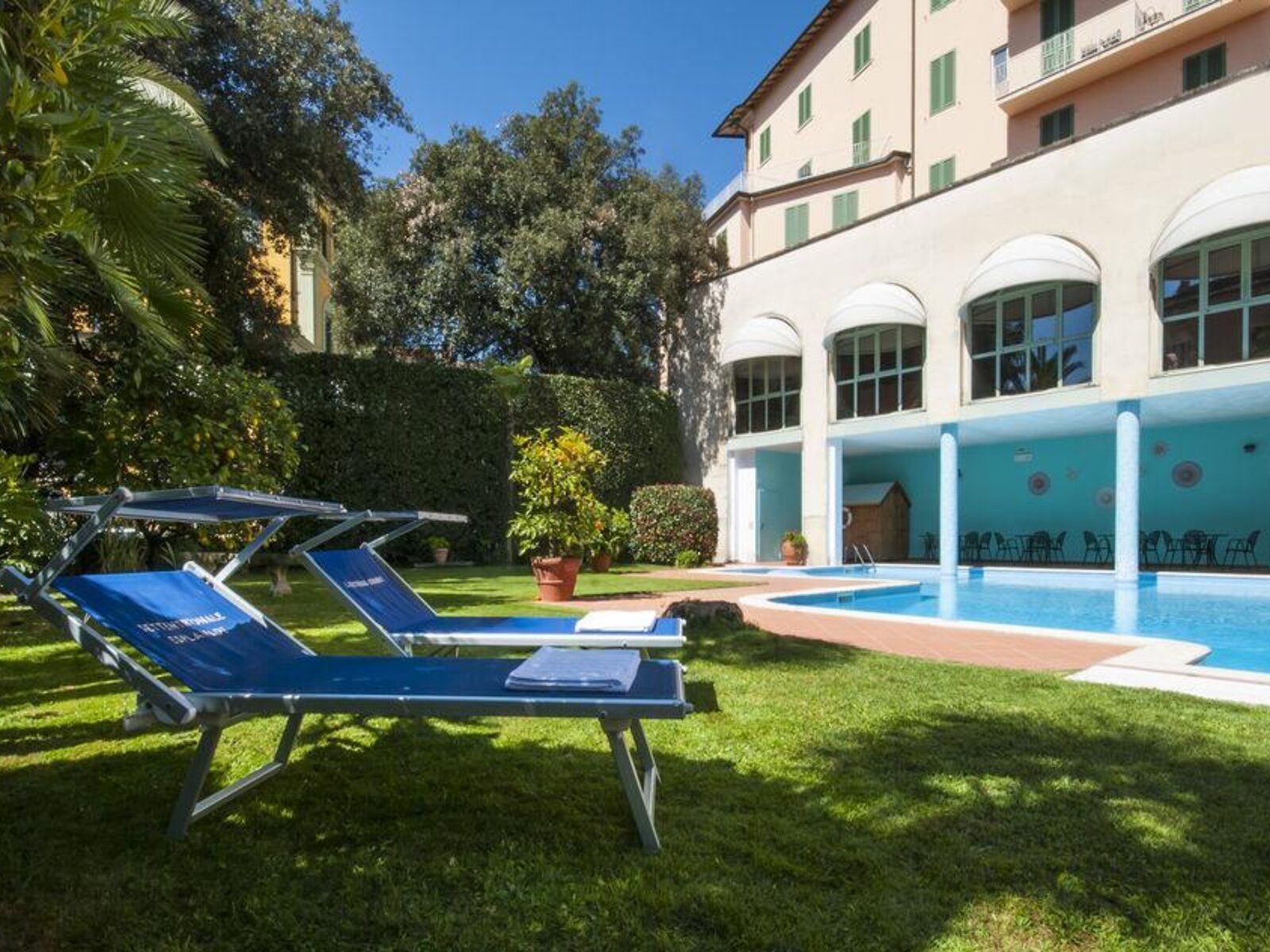Pool