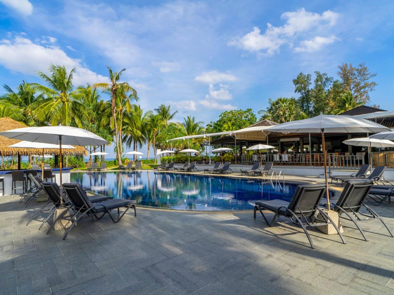 Swimming pool 2