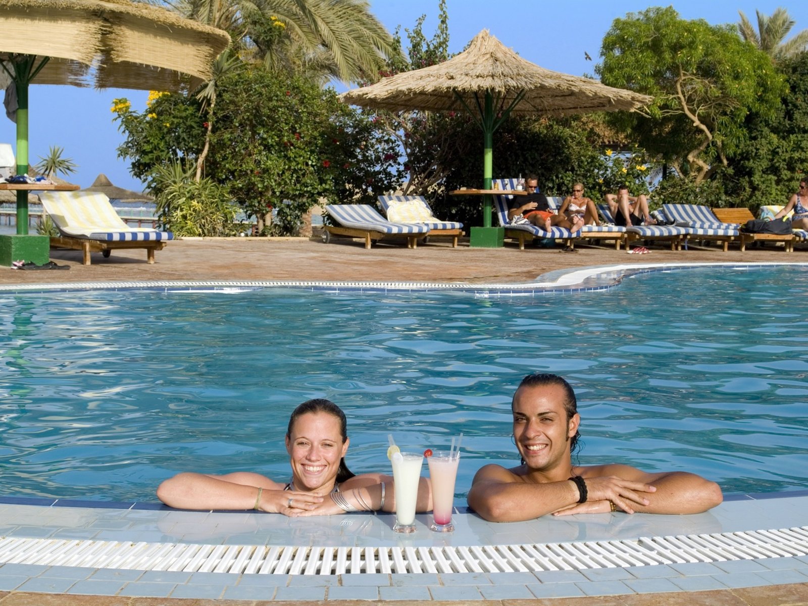 Pool Bar