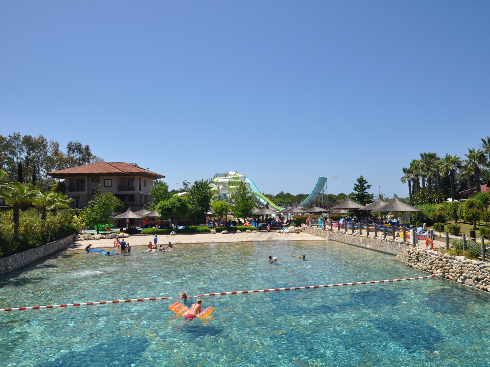 WAVE POOL